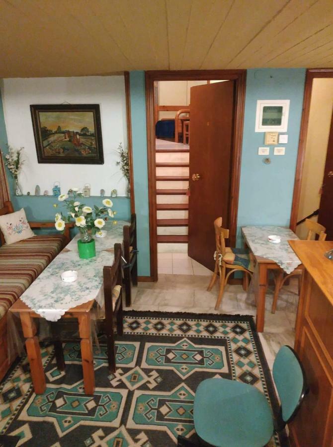 Piso Alonia Hotel Arachova Ngoại thất bức ảnh